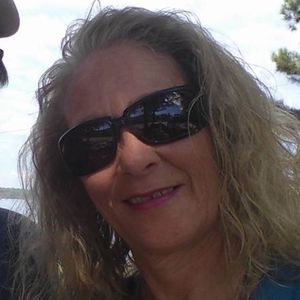 Meet your Posher, Leigh